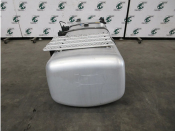Spremnik goriva za Kamion Mercedes-Benz A 960 470 35 01 KOMBIE DIESELTANK 660 LITER MET AD BLUE TANK MERCEDES LOW DEK: slika Spremnik goriva za Kamion Mercedes-Benz A 960 470 35 01 KOMBIE DIESELTANK 660 LITER MET AD BLUE TANK MERCEDES LOW DEK