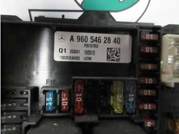 Električni sustav za Kamion Mercedes-Benz A 960 546 28 40 ZEKERINGS KAST MERCEDES BENZ 1848 MP5 EURO 6: slika Električni sustav za Kamion Mercedes-Benz A 960 546 28 40 ZEKERINGS KAST MERCEDES BENZ 1848 MP5 EURO 6 Električni sustav za Kamion Mercedes-Benz A 960 546 28 40 ZEKERINGS KAST MERCEDES BENZ 1848 MP5 EURO 6: slika Električni sustav za Kamion Mercedes-Benz A 960 546 28 40 ZEKERINGS KAST MERCEDES BENZ 1848 MP5 EURO 6