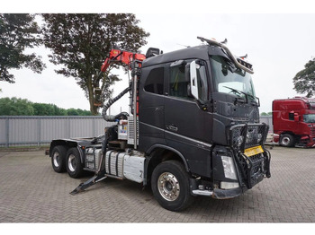Kamion šumar, Kamion s kranom Volvo FH16-750 / ENGINE RUNNING / 6x4 / RETARDER / BIG AXLE / VEB+ / PALFINGER FD250 / EURO-6 / 2016: slika Kamion šumar, Kamion s kranom Volvo FH16-750 / ENGINE RUNNING / 6x4 / RETARDER / BIG AXLE / VEB+ / PALFINGER FD250 / EURO-6 / 2016