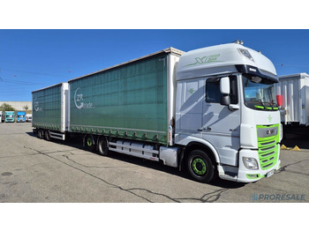 Kamion s ceradom DAF XF 480