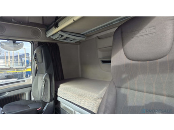 Tegljač DAF XF 450 FT LOW DECK SSC EURO 6: slika Tegljač DAF XF 450 FT LOW DECK SSC EURO 6 Tegljač DAF XF 450 FT LOW DECK SSC EURO 6: slika Tegljač DAF XF 450 FT LOW DECK SSC EURO 6