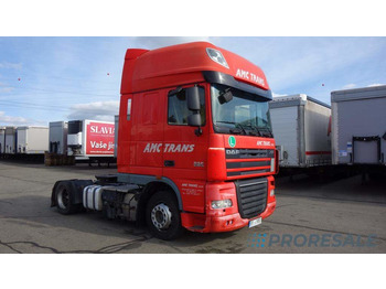 Tegljač DAF XF 105 460