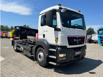 Transporter kontejnera/ Kamion s izmjenjivim sanducima MAN TGS 18.320