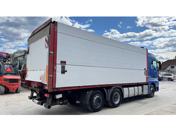 Kamion sandučar MAN TGX 26.440 6x2 box truck - retarder - lifting axle: slika Kamion sandučar MAN TGX 26.440 6x2 box truck - retarder - lifting axle