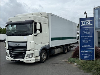 Kamion sandučar DAF XF 460