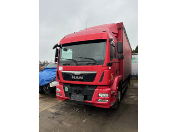 Kamion s ceradom MAN TGM 18.340