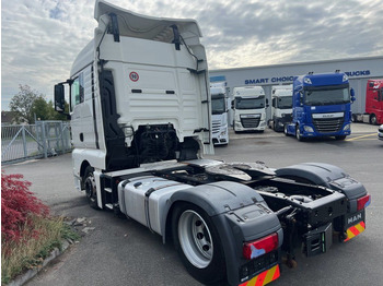 Tegljač MAN TGX18.500 MEGA/lowdeck: slika Tegljač MAN TGX18.500 MEGA/lowdeck