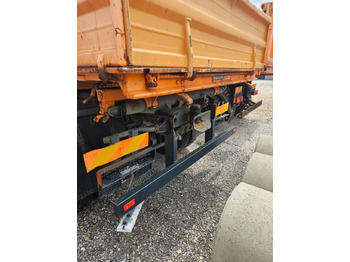 Kiper Mercedes-Benz 1820 kein 1831 1836 4x4: slika Kiper Mercedes-Benz 1820 kein 1831 1836 4x4