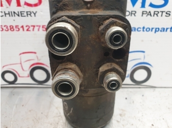 Upravljački mehanizam za Traktor Case New Holland Steering Orbital Motor Unit Danfoss 47403487 ,47592071,84198317: slika Upravljački mehanizam za Traktor Case New Holland Steering Orbital Motor Unit Danfoss 47403487 ,47592071,84198317