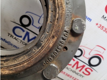 Prednja osovina Massey Ferguson 5450, 5609 Front Axle Hub Bolt Plate 7330600701, 733.06.007.01: slika Prednja osovina Massey Ferguson 5450, 5609 Front Axle Hub Bolt Plate 7330600701, 733.06.007.01