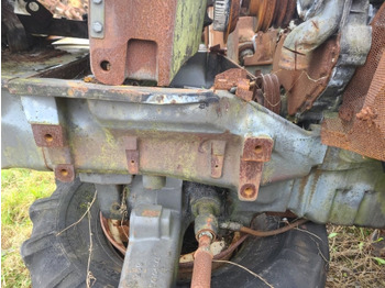 Prednja osovina MASSEY FERGUSON