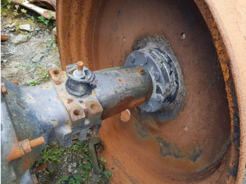 Stražnja osovina MASSEY FERGUSON