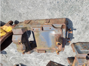 Prednja osovina New Holland Ts110, Ts90, Ts Series, Front Axle Support 82014323, 82015000: slika Prednja osovina New Holland Ts110, Ts90, Ts Series, Front Axle Support 82014323, 82015000 Prednja osovina New Holland Ts110, Ts90, Ts Series, Front Axle Support 82014323, 82015000: slika Prednja osovina New Holland Ts110, Ts90, Ts Series, Front Axle Support 82014323, 82015000