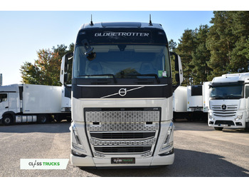 Zakup Volvo FH 500 Globetrotter XL Side Skirts Volvo FH 500 Globetrotter XL Side Skirts: slika Zakup Volvo FH 500 Globetrotter XL Side Skirts Volvo FH 500 Globetrotter XL Side Skirts