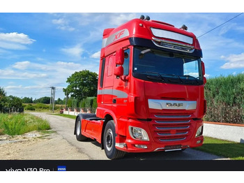 Tegljač DAF XF 106