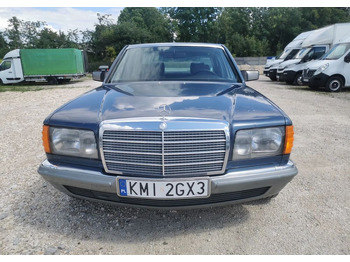 Limuzina MERCEDES-BENZ