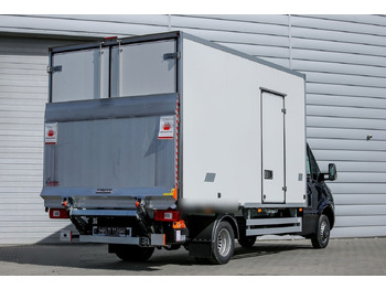 Dostavno vozilo sa zatvorenim sandukom MERCEDES-BENZ Sprinter 319
