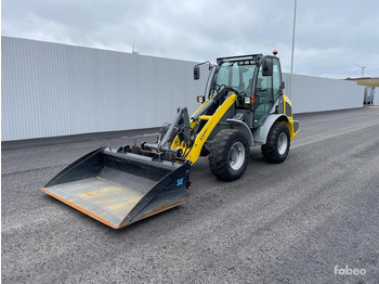 Utovarivač na kotačima KRAMER