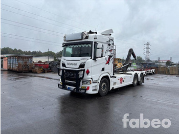 Kamion s kukastom dizalicom SCANIA R 500
