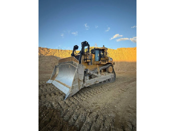 Buldožer CATERPILLAR