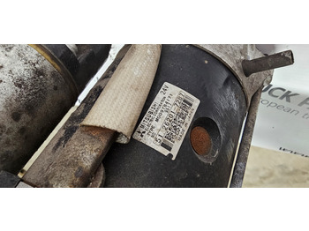 Rezervni dijelovi za Kamion MAN MAN TGX / TGS D2676LF EURO6 emission starter, alternator, AC compressor, conditioner, cooling system 51779707028, 81619066012, 51779709028, 51779546006, 51262017287, 51261017283, 0124655025, 517797070: slika Rezervni dijelovi za Kamion MAN MAN TGX / TGS D2676LF EURO6 emission starter, alternator, AC compressor, conditioner, cooling system 51779707028, 81619066012, 51779709028, 51779546006, 51262017287, 51261017283, 0124655025, 517797070