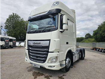 Tegljač DAF XF 530