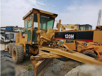 Grejder CATERPILLAR 120H: slika Grejder CATERPILLAR 120H