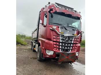 Kiper MERCEDES-BENZ Arocs 2658