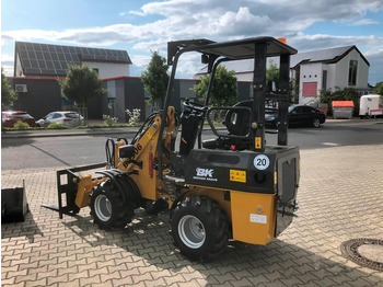 Zglobni utovarivač Radlader / Hoflader BK906 *INKL.19% MWST*PERKINS*BERGER KRAUS*GABELPAKET*CE*EURO: slika Zglobni utovarivač Radlader / Hoflader BK906 *INKL.19% MWST*PERKINS*BERGER KRAUS*GABELPAKET*CE*EURO
