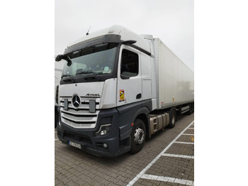 Novi Izotermna poluprikolica Schmitz Cargobull 3 axles  xLiftachse: slika Novi Izotermna poluprikolica Schmitz Cargobull 3 axles  xLiftachse