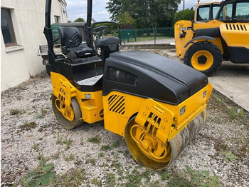 Cestovni valjak BOMAG BW120AD-4