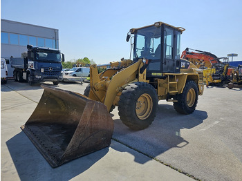 Utovarivač na kotačima CATERPILLAR 914