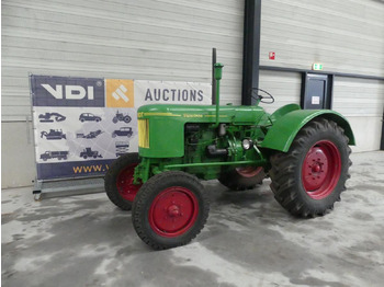 Traktor FENDT