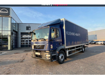 Kamion sandučar MAN