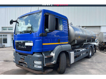 Kamion cisterna MAN TGS 26.400