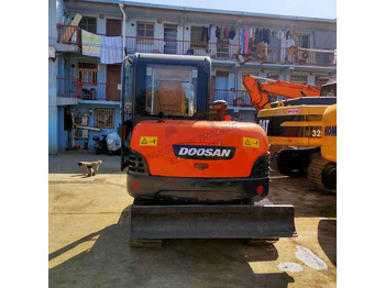 Bager gusjeničar Awesome Performance Korea Imported Small Scale Used Doosan Dh60 Excavator: slika Bager gusjeničar Awesome Performance Korea Imported Small Scale Used Doosan Dh60 Excavator