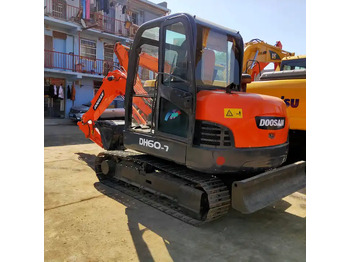 Bager gusjeničar DOOSAN DH60