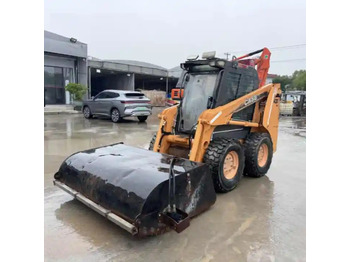Mini utovarivač Original Second hand CASE skid steer loader 420 for sale compact skid steers loaders 440 430 420 in stock: slika Mini utovarivač Original Second hand CASE skid steer loader 420 for sale compact skid steers loaders 440 430 420 in stock
