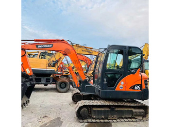 Bager gusjeničar DOOSAN DH60-7