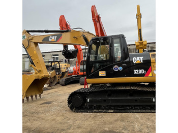 Bager CATERPILLAR 320D