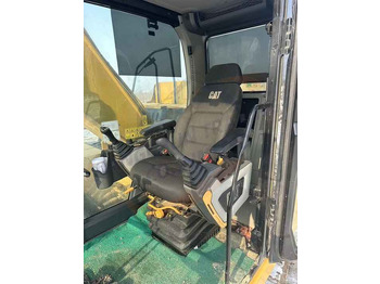 Bager gusjeničar high quality used caterpillar 320GC 320B 320C 320D excavator used Hydraulic Crawel excavator hot sale: slika Bager gusjeničar high quality used caterpillar 320GC 320B 320C 320D excavator used Hydraulic Crawel excavator hot sale