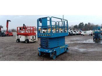 Škarasta podizna platforma Genie GS4047 - 13,7m - electric: slika Škarasta podizna platforma Genie GS4047 - 13,7m - electric