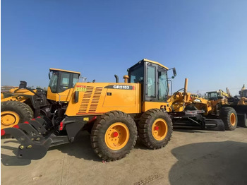 Grejder XCMG GR2153