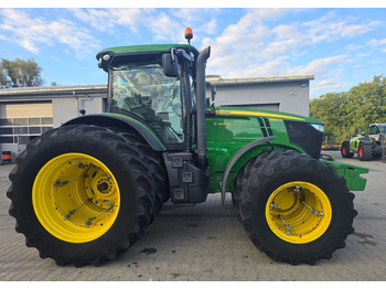 Traktor John Deere 7250R: slika Traktor John Deere 7250R