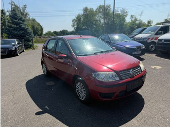 Limuzina Fiat Punto Aktueller HU Motorschaden: slika Limuzina Fiat Punto Aktueller HU Motorschaden