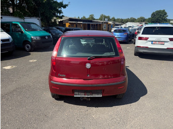 Limuzina Fiat Punto Aktueller HU: slika Limuzina Fiat Punto Aktueller HU