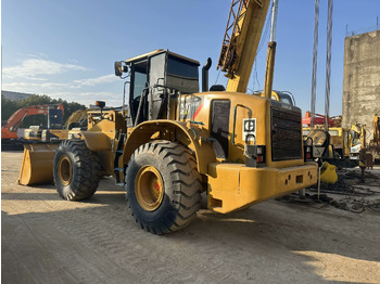 Utovarivač na kotačima CATERPILLAR 966H