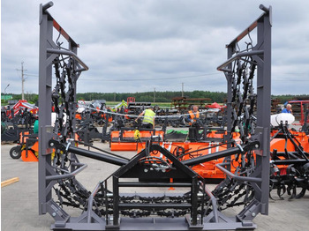 Zakup Metal-Technik Wiesenegge / Meadow harrow / Herse de prairie / Strigliatrice / Lanza de prado / Полевая волокуша / Włóka łąkowa 6 m Metal-Technik Wiesenegge / Meadow harrow / Herse de prairie / Strigliatrice / Lanza de prado / Полевая волокуша / Włóka łąkowa 6 m: slika Zakup Metal-Technik Wiesenegge / Meadow harrow / Herse de prairie / Strigliatrice / Lanza de prado / Полевая волокуша / Włóka łąkowa 6 m Metal-Technik Wiesenegge / Meadow harrow / Herse de prairie / Strigliatrice / Lanza de prado / Полевая волокуша / Włóka łąkowa 6 m