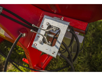 Novi Rasipač gnojiva WOPROL Düngerstreuer / Fertilizer spreader / Epandeur d'engrais / Rozsiewacz nawozów 600 kg: slika Novi Rasipač gnojiva WOPROL Düngerstreuer / Fertilizer spreader / Epandeur d'engrais / Rozsiewacz nawozów 600 kg Novi Rasipač gnojiva WOPROL Düngerstreuer / Fertilizer spreader / Epandeur d'engrais / Rozsiewacz nawozów 600 kg: slika Novi Rasipač gnojiva WOPROL Düngerstreuer / Fertilizer spreader / Epandeur d'engrais / Rozsiewacz nawozów 600 kg