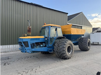Traktor FORD